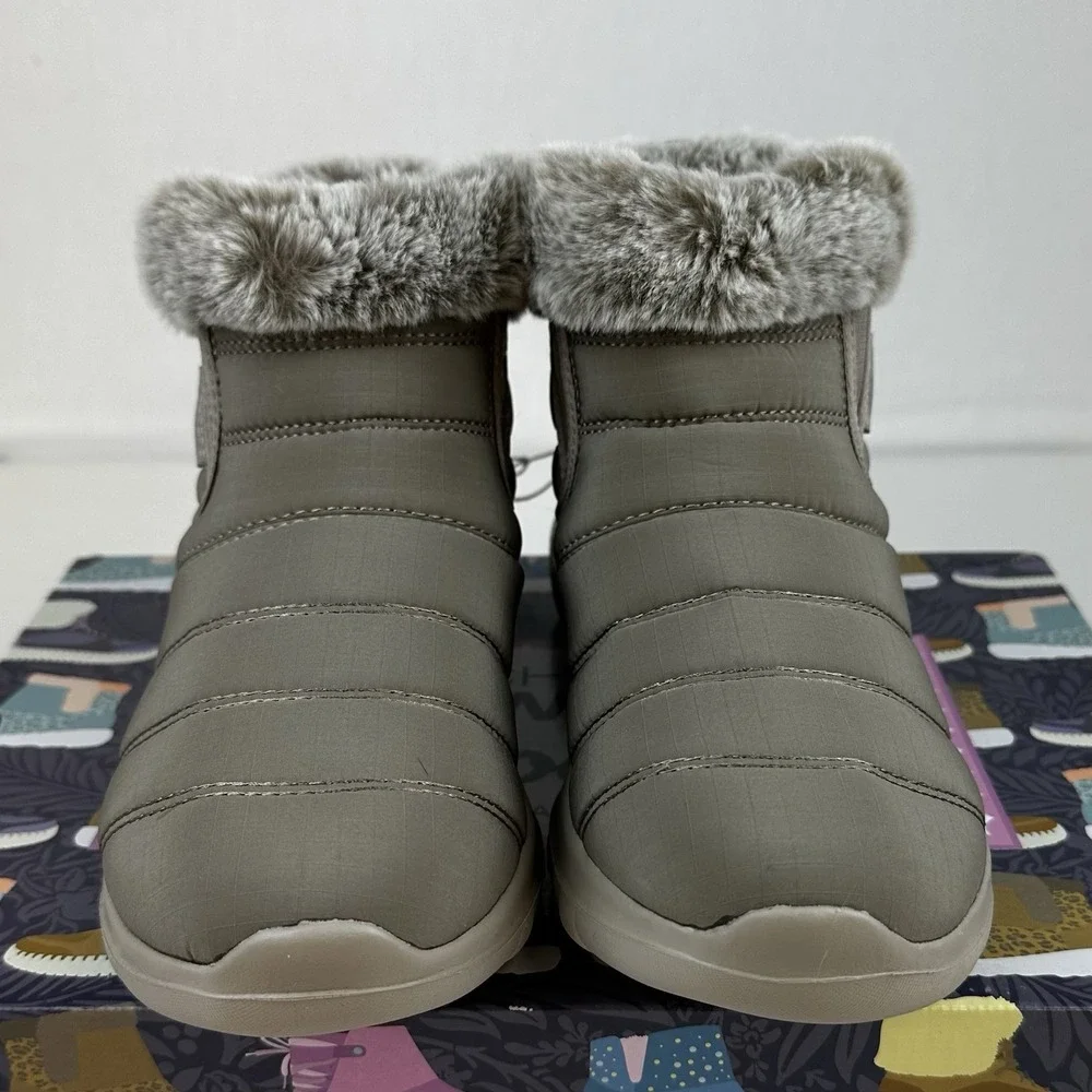 Skechers Women's Go Walk Air Cooled Goga Mat Boots with Faux Fur taupe Size 9